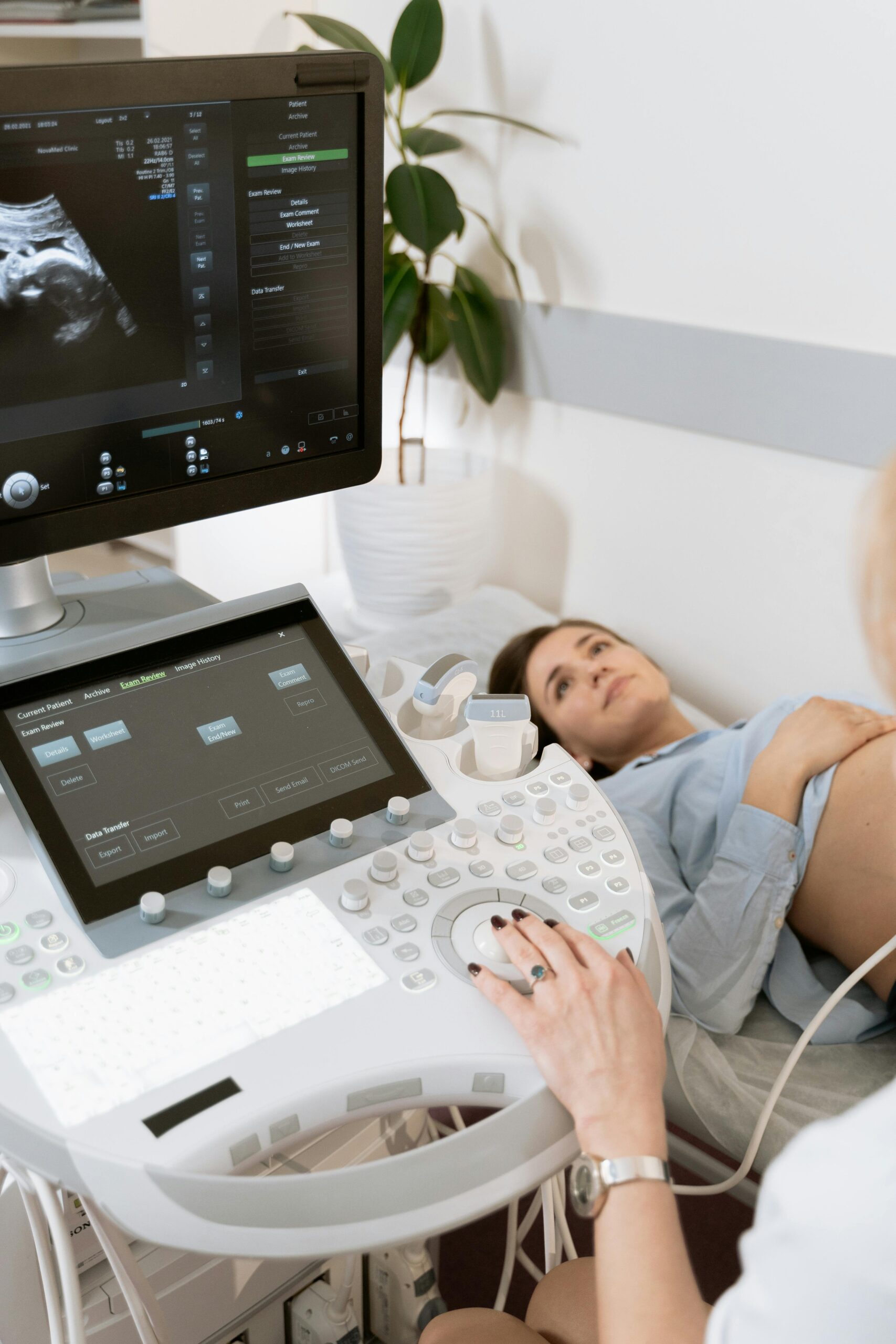 ISO 13485 Lead Auditor Training - Doctor giving patient an ultrasound exam